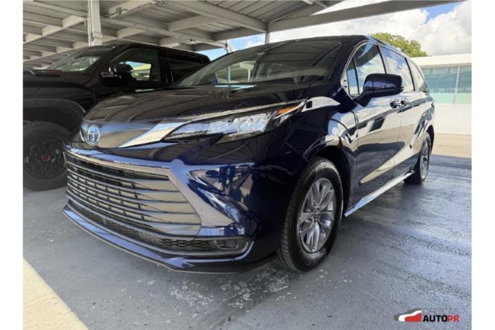 Toyota Sienna del 2023