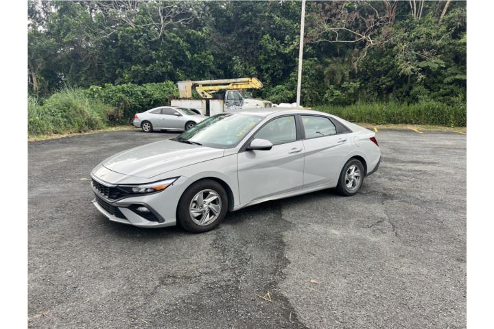 Hyundai Elantra 2024