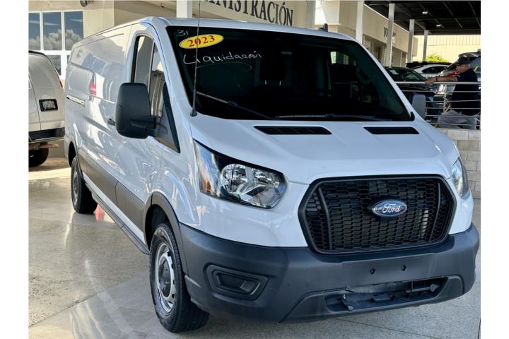 Ford Transit 250 2023