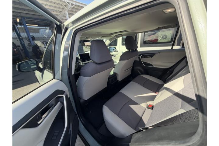 Toyota Rav 4 XLE 2023