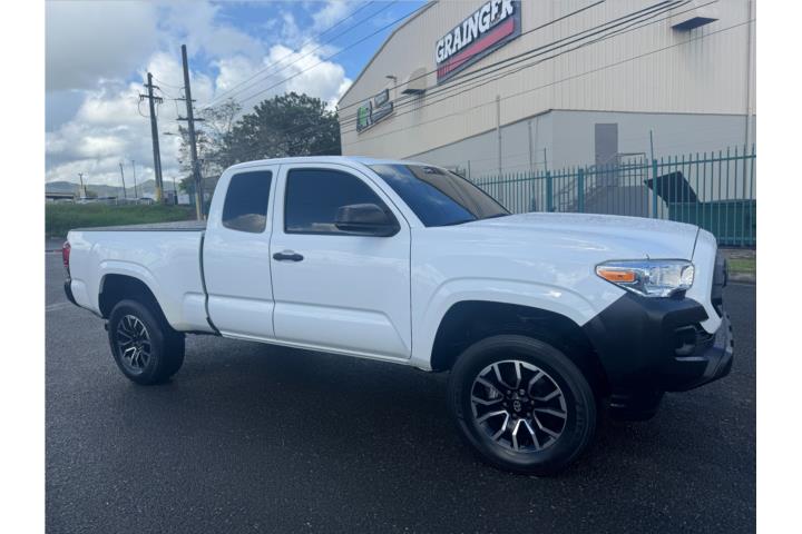 Toyota Tacoma SR5 2023