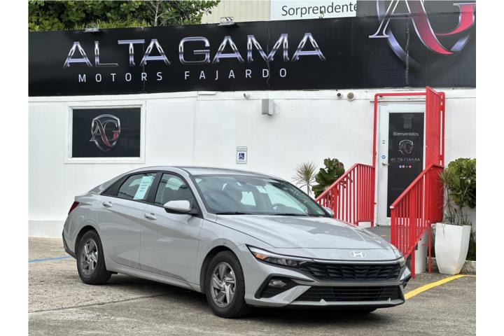 Hyundai Elantra SE 2025