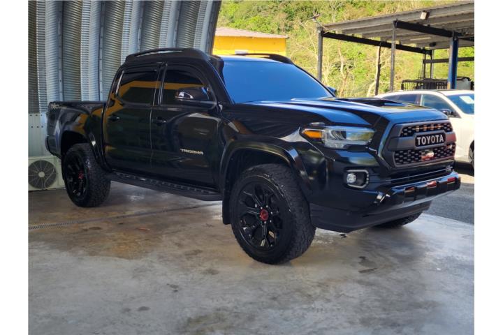 Toyota Tacoma 25k millas