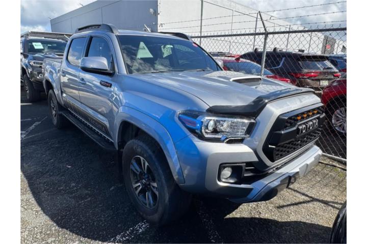 TOYOTA TACOMA TRD SPORT 2017 19K MILLAS