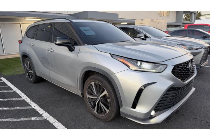 2021 TOYOTA HIGHLANDER XSE