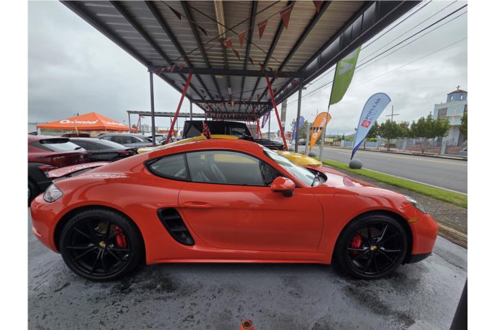 PORSCHE 718 CAYMAN S