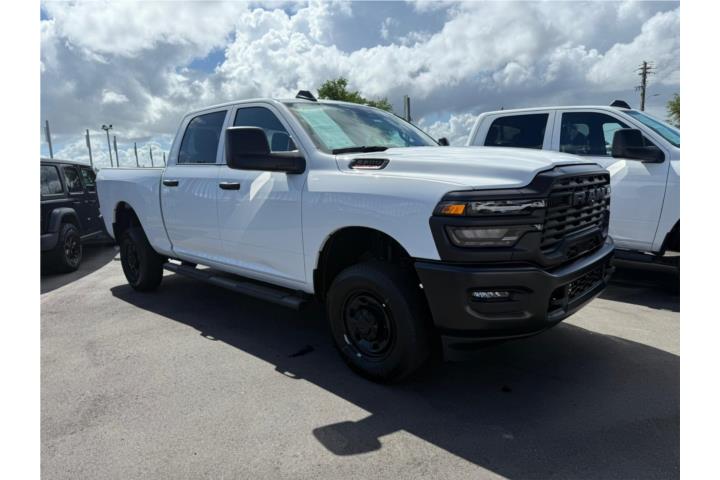 2026 RAM 1500 TRADESMAN (IMPORTADA)