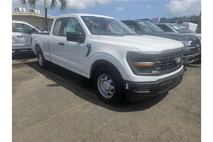 2025 Ford F150 XL 4x2 Cabina y Media