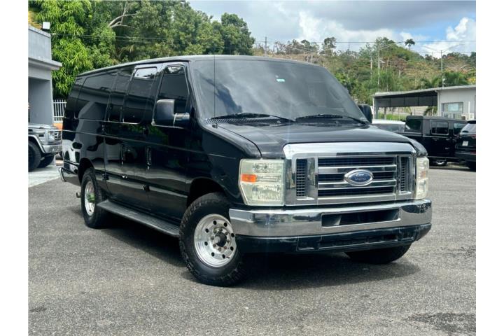 2008 Ford E350 XLT Extendida de 15 Pasajeros