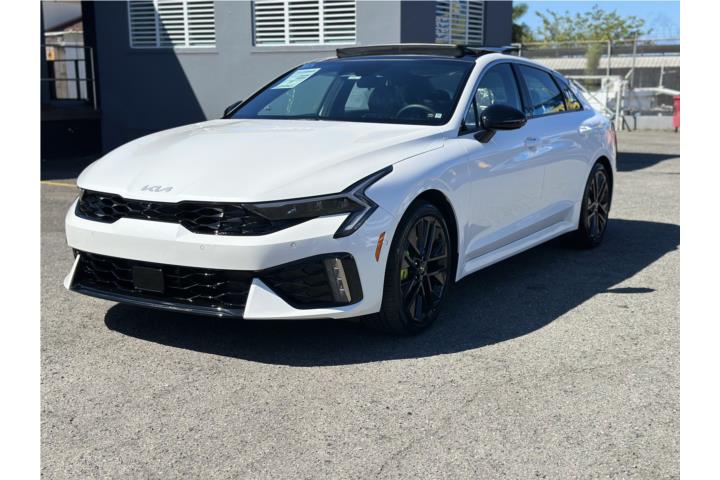 Kia K5 GT 2025 solo 400 millas