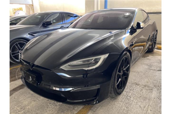 2022 Tesla Model S Plaid