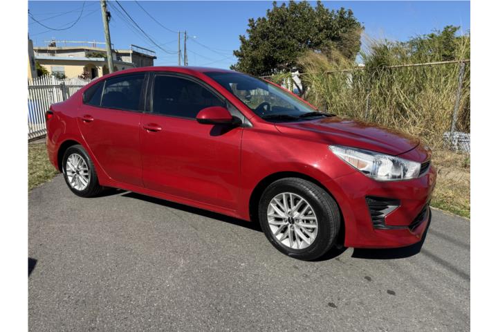Kia Río Aut 2023 pocas millas