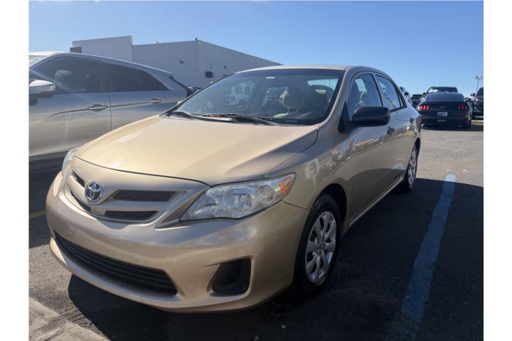 TOYOTA COROLLA POCO MILLAJE!!