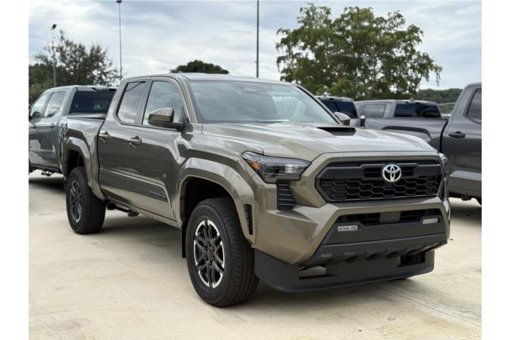 TOYOTA TACOMA TRD SPORT 4x2 2026