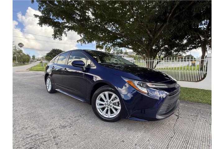 Toyota Corolla LE Plus Lindo