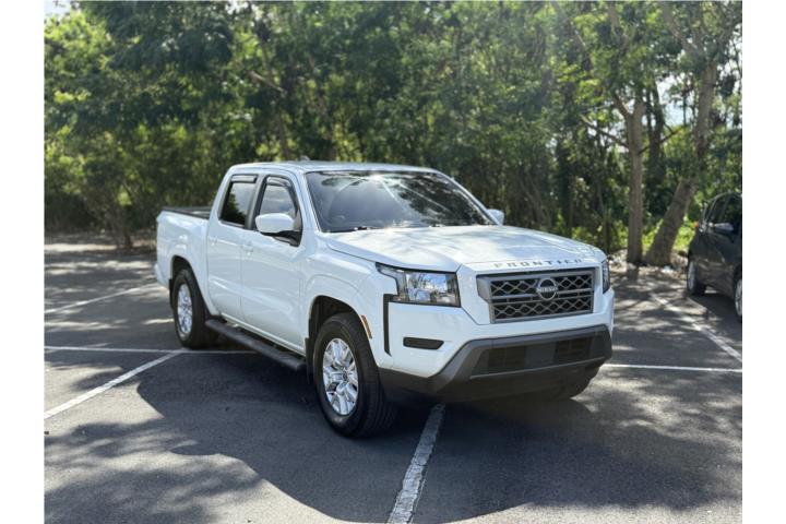2023 Nissan Frontier SV SOLO 9k Millas