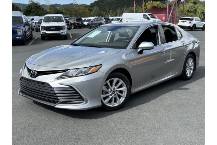Toyota Camry LE 2021