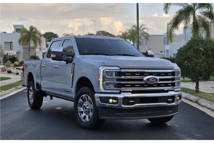 Ford F-250 King Ranch 2024