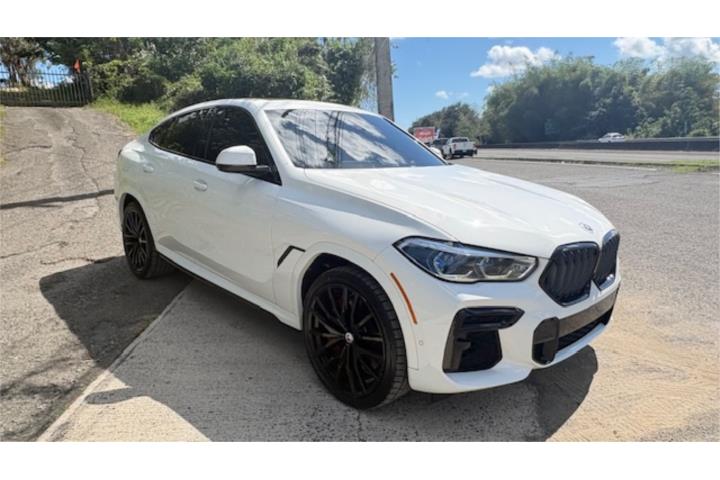 2023 BMW X6 M50i