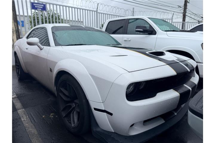 Dodge Challenger