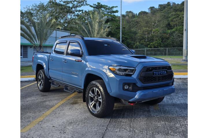2019 TOYOTA TACOMA TRD SPORT $ 31,995