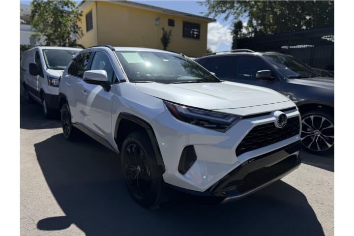 WIND CHILL / 2.5L, HYBRID / FULL LEATHER