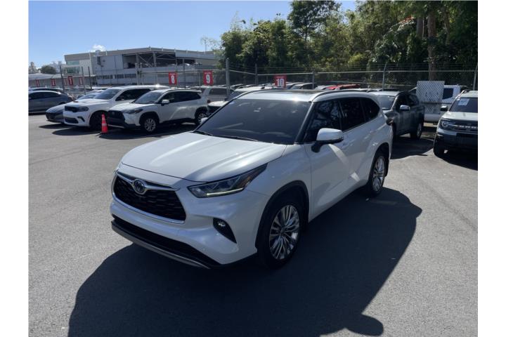 TOYOTA HIGHLANDER PLATINUM  2024