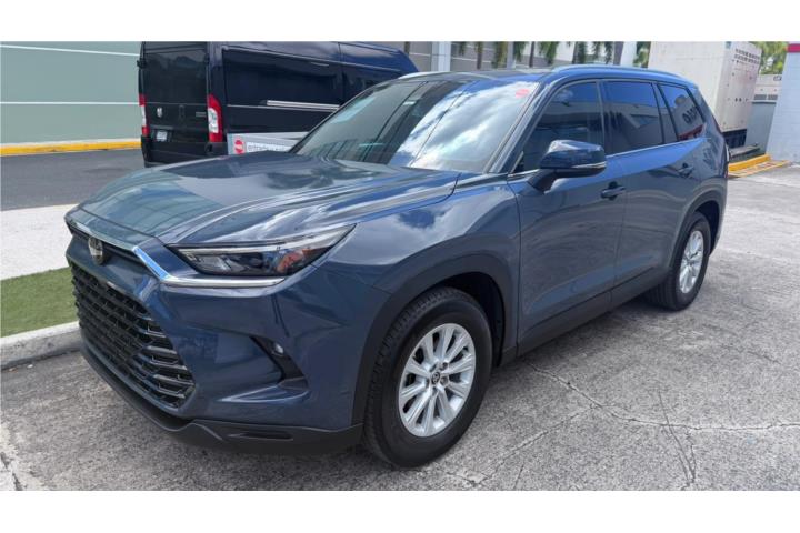 Toyota GrandHighlander 2024