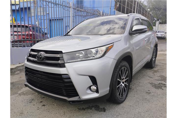 Toyota Highlander SE 2018 3 FILAS V6