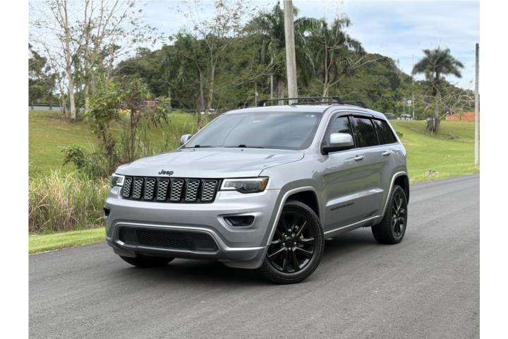 2019 Jeep Grand Cherokee - Carfax Certificado