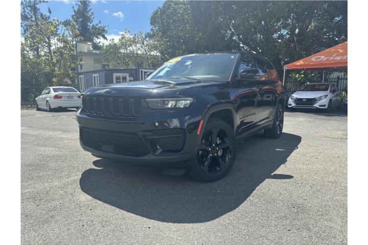 Jeep Cherokee altitude 2023