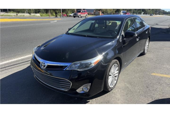 Toyota Avalon Limited Hybrid 2013