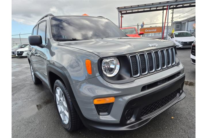 MARCA JEEP. MODELO RENEGADE SPORT 2022.