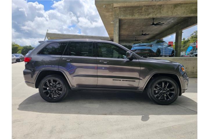2020 Jeep Grand Cherokee Altitude