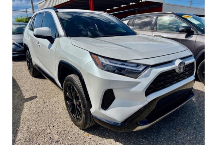 TOYOTA Rav4 SE