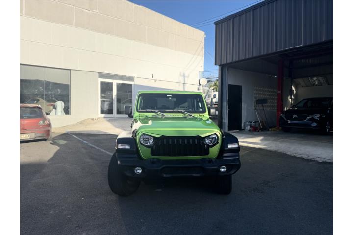 Jeep Wrangler Unlimited Verde Lima