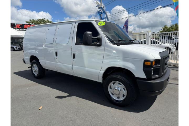 FORD E-250 VAN 2014 XLT 4.6 NEWWW