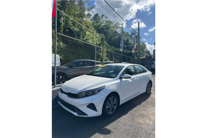 Kia forte 2024 $399 mens
