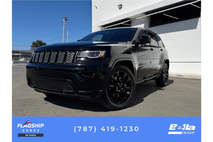 2022 Jeep Grand Cherokee Laredo Solo 17K Millas