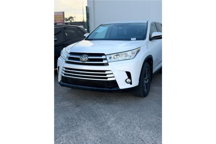 Toyota Highlander LE 2019