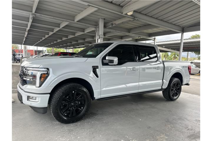 FORD F-150 PLATINUM CEMENTO