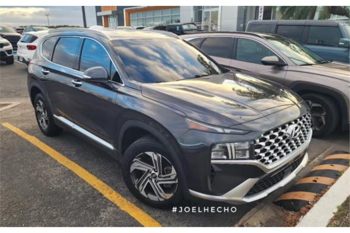 2022 Hyundai Santa Fe SE