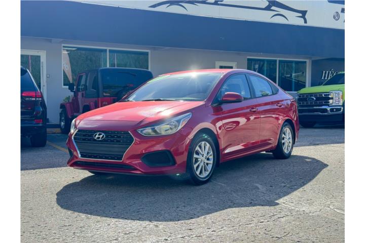 Hyundai Accent (Variedad de colores)