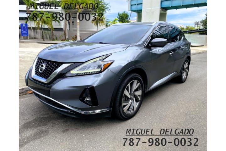 Murano SL. Leather, sunroof 34k millas