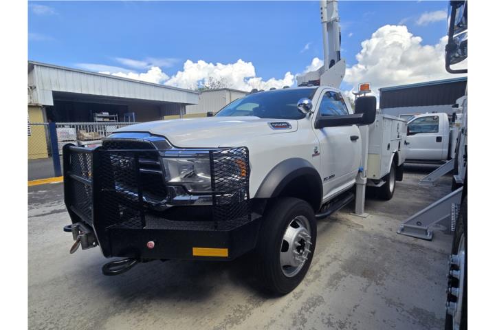 Ram 5500 diesel boom truck