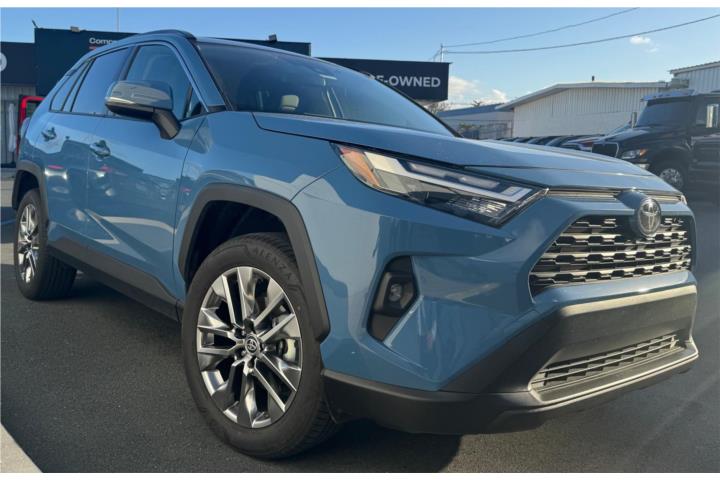 TOYOTA RAV4 XLE 2025