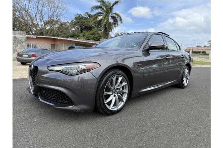 Q4|2.0L TURBO|SOLO 19,300 MILLAS|CLEAN CARFAX