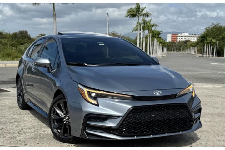 2024 Toyota Corolla SE 12 Mil Millas Sunroof