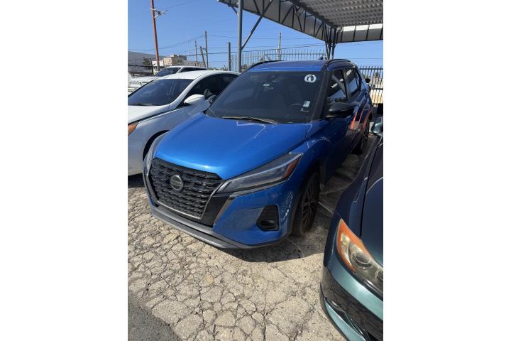 Nissan kicks SR 2021