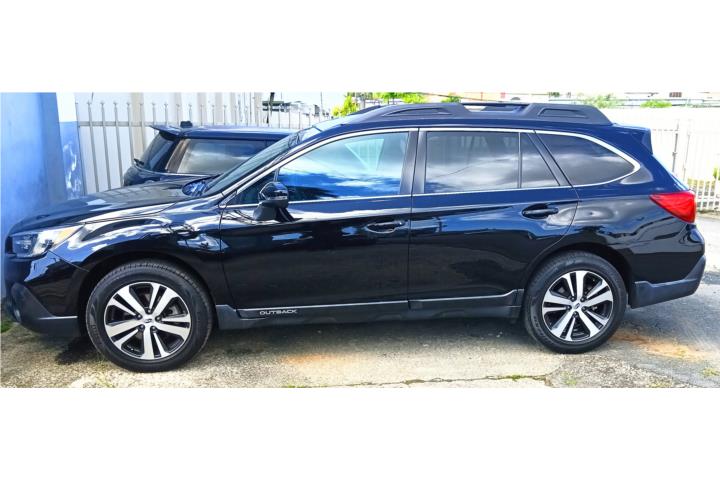 2018 Subaru Outback Limited con tracción simétrica AWD 3.6R